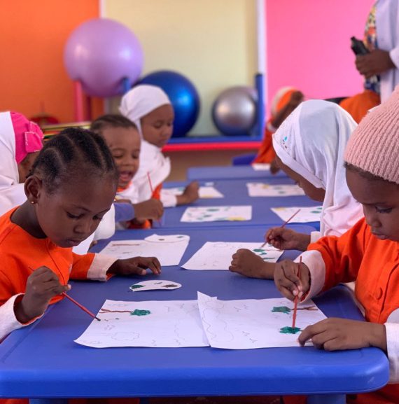 Eleve maternelle Institut Polyvalent Âly Imrane